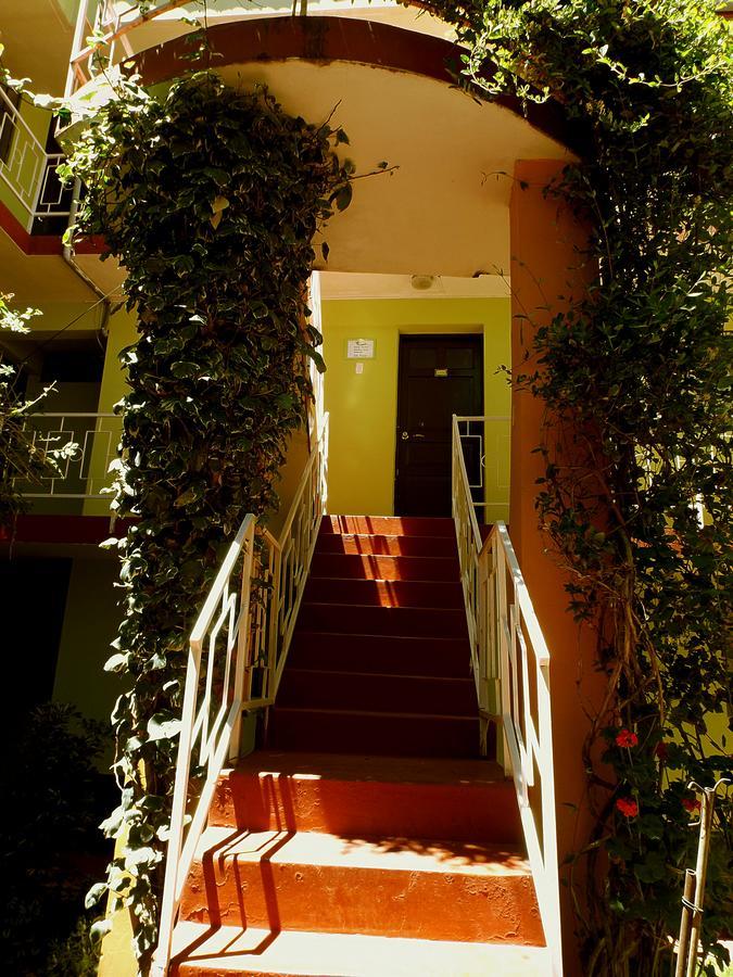 El Manzano Guest House Puno Kültér fotó