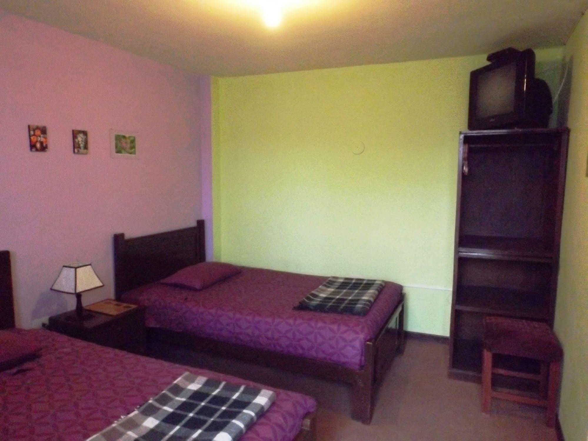 El Manzano Guest House Puno Kültér fotó