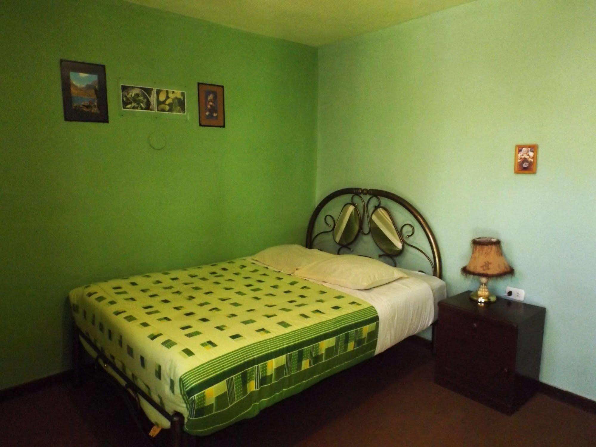 El Manzano Guest House Puno Kültér fotó